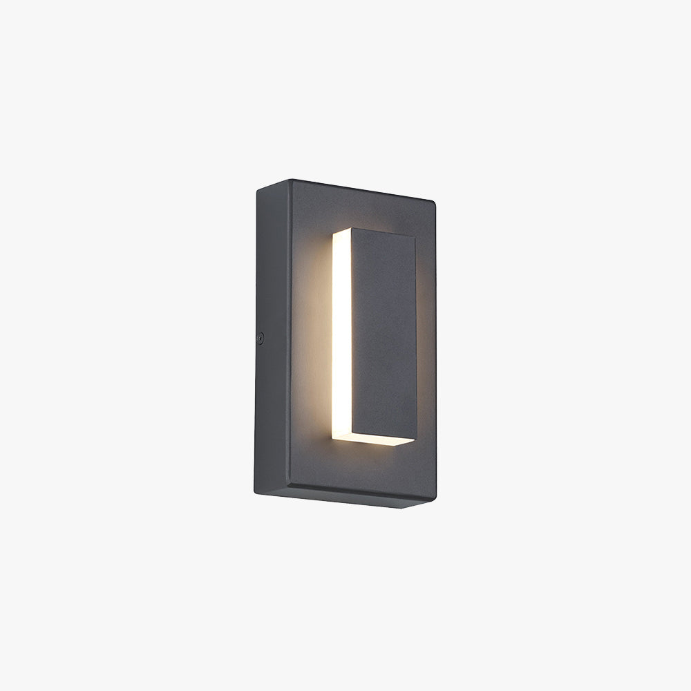 Modern Outdoor Wall Light with PIR Sensor – LED Motion Sconce