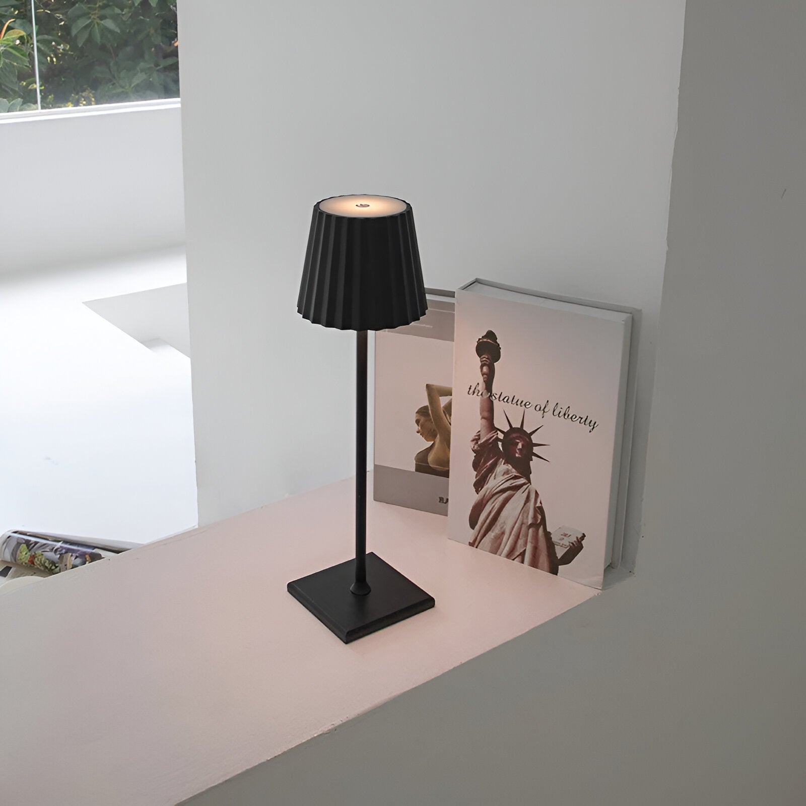 Homora Lumina Touch LED Table Lamp – Modern Rechargeable Lighting