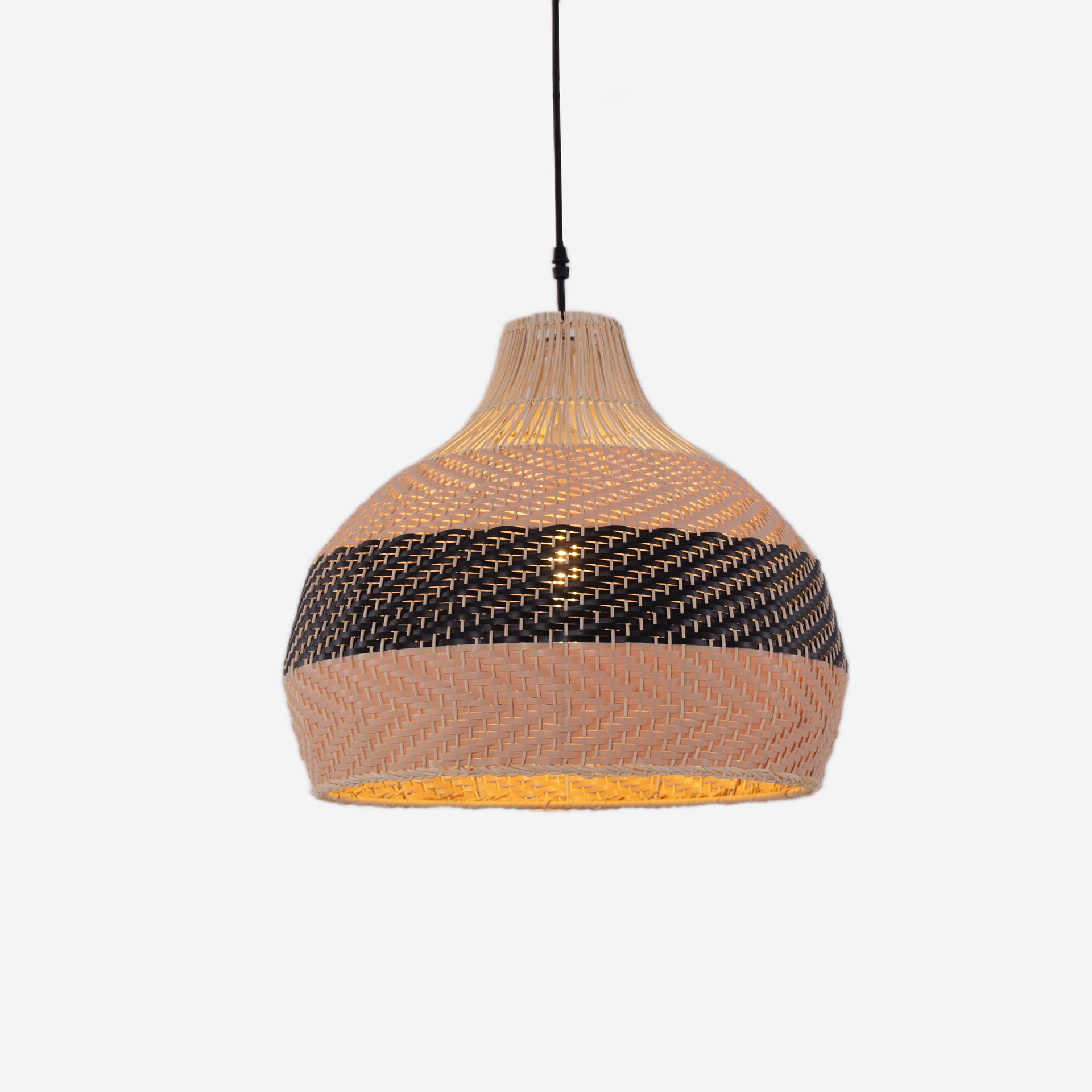 Dewlight-Handwoven Rattan Black Pendant Lamp