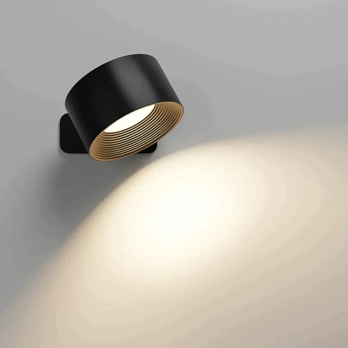 Modern Adjustable Wall Light – Black LED Spotlight Fixture