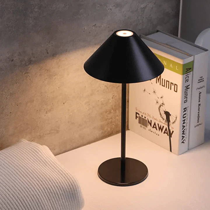 Minimalist Table Lamp – Sleek Lighting for Contemporary Workspaces